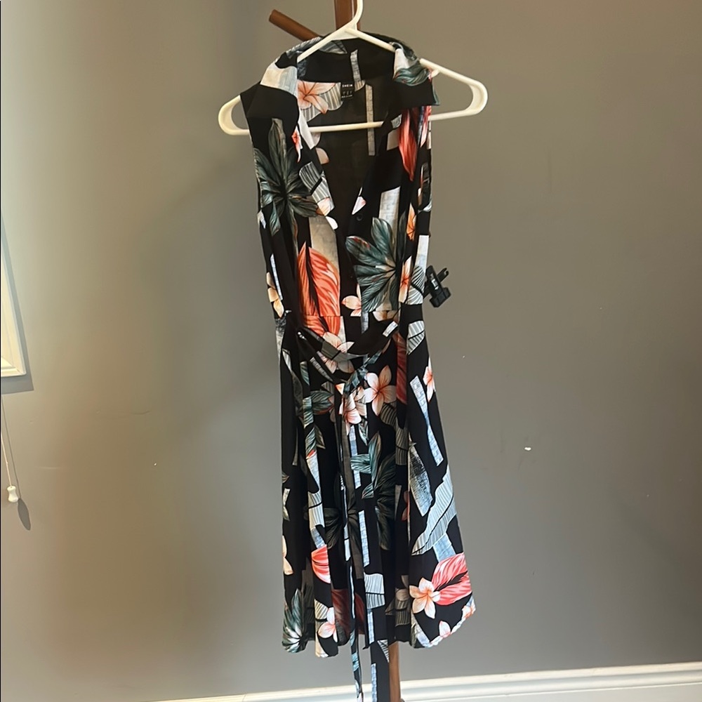 SHEIN Black and White Notched Collar Sundress